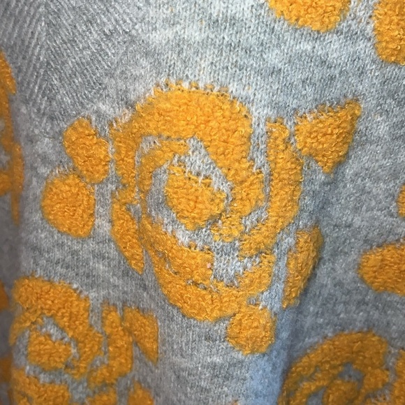 TRIBAL Woman’s V-Neck Intarsia Gray Inlay Floral Accent Sweater-Sunset Large - Picture 8 of 16